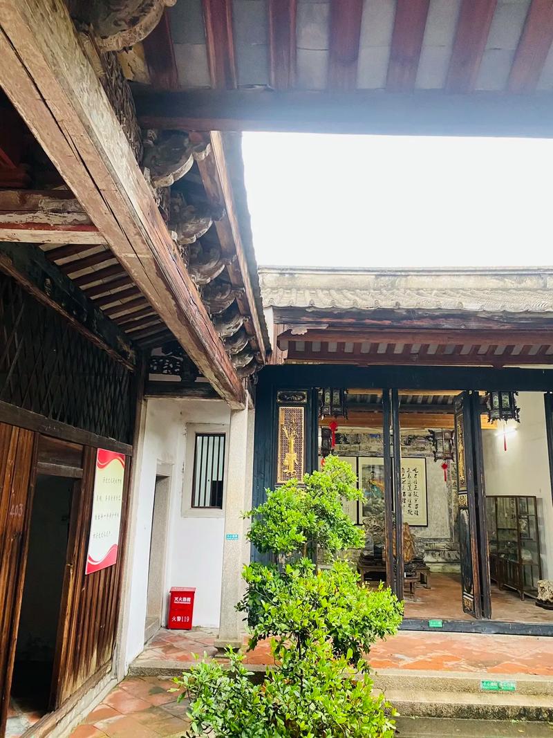 普寧古韻 探秘廣東最大古建筑群“德安里”與普寧四大家族之洪陽方氏